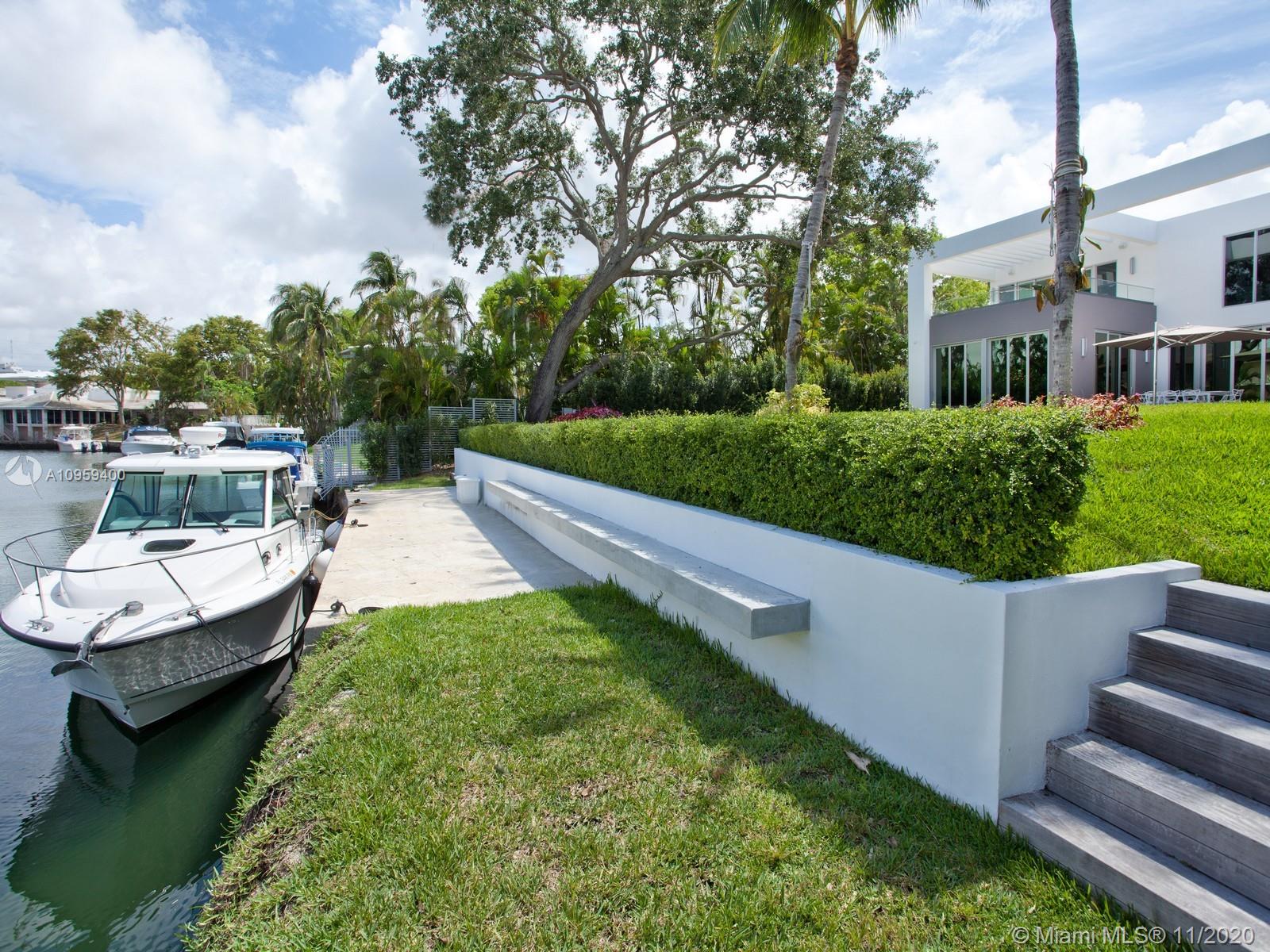 6300 CABALLERO BL Coral Gables, FL 33146