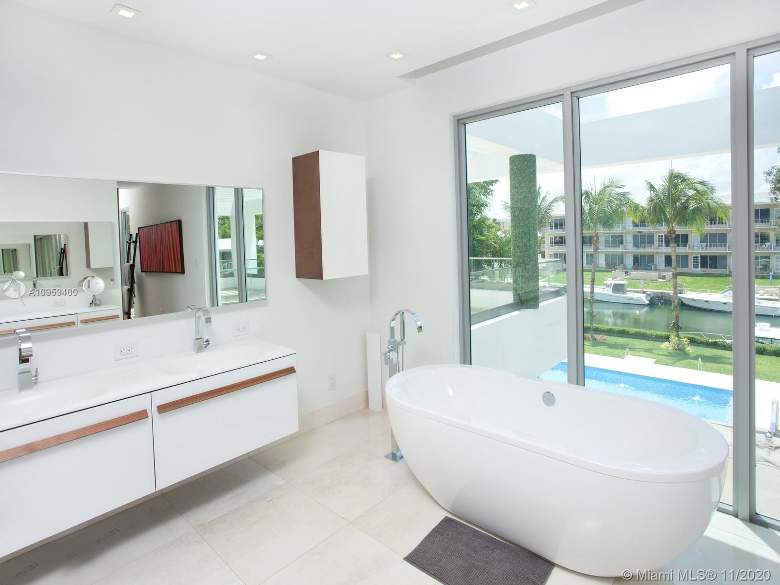 6300 CABALLERO BL Coral Gables, FL 33146