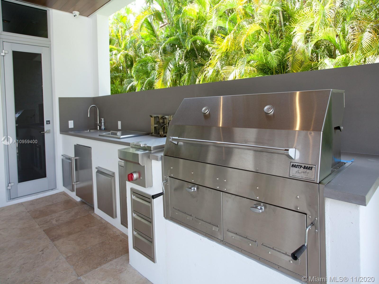 6300 CABALLERO BL Coral Gables, FL 33146