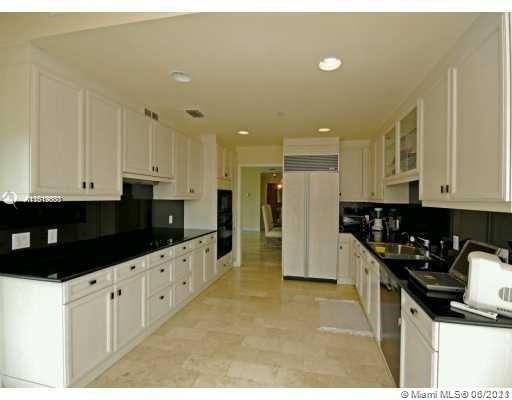 2645 S Bayshore #1002 Miami, FL 33133