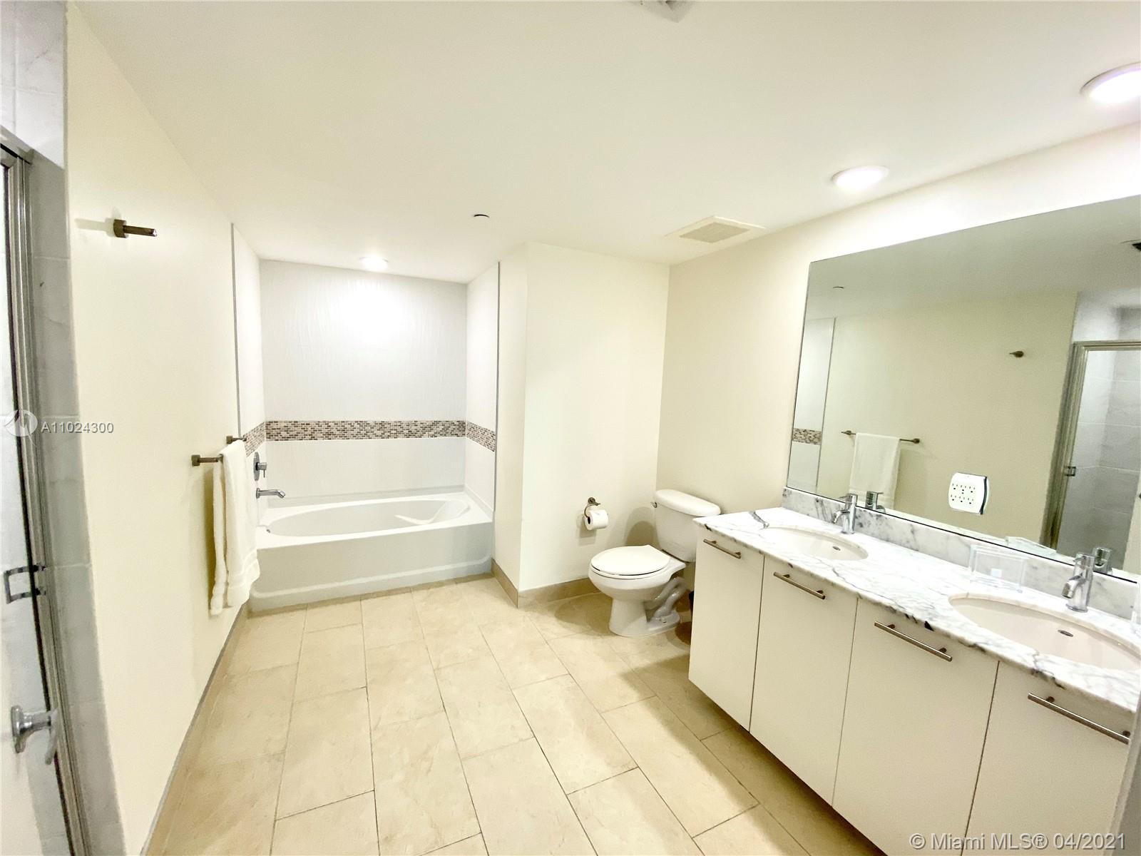 image The Plaza on Brickell East18