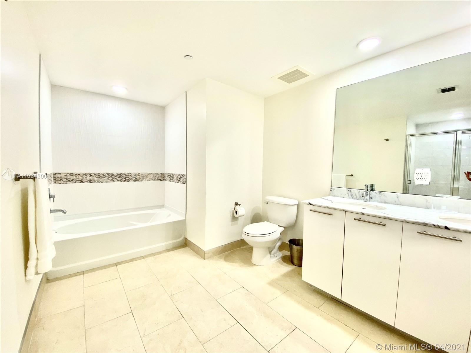 image The Plaza on Brickell East21