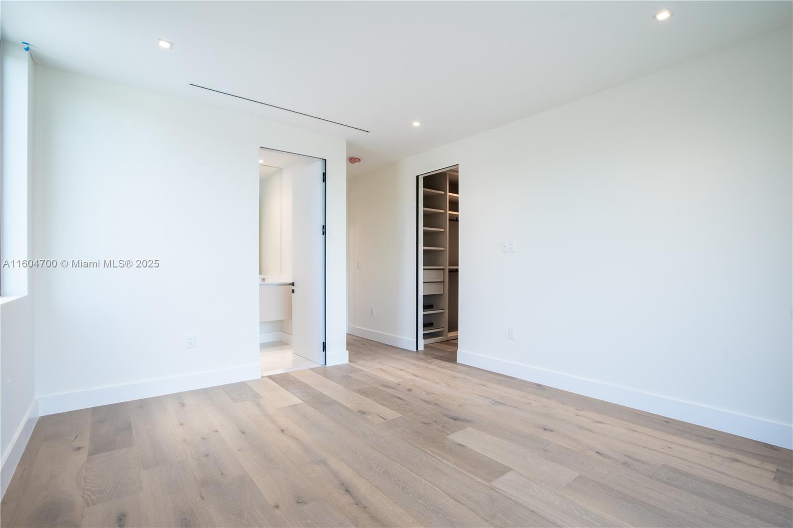 345 W 46th St #345 Miami Beach, FL 33140 345 W 46th St #345 Miami Beach, FL 33140