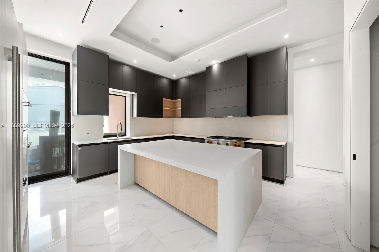 4430 Nautilus Dr Miami Beach, FL 33140