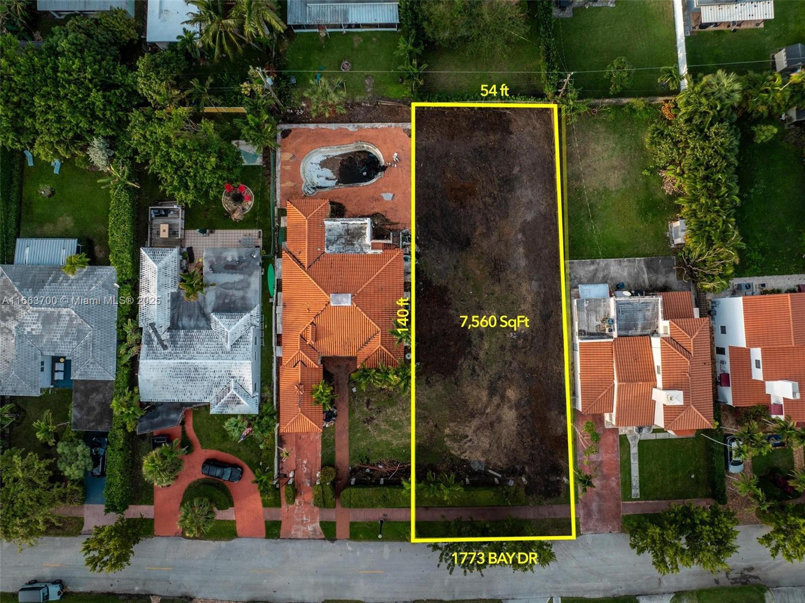 1785 Bay Dr Miami Beach, FL 33141