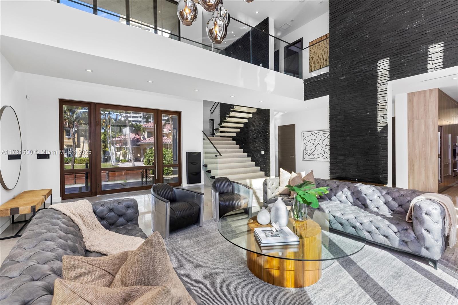 17050 NE 35th Ave North Miami Beach, FL 33160