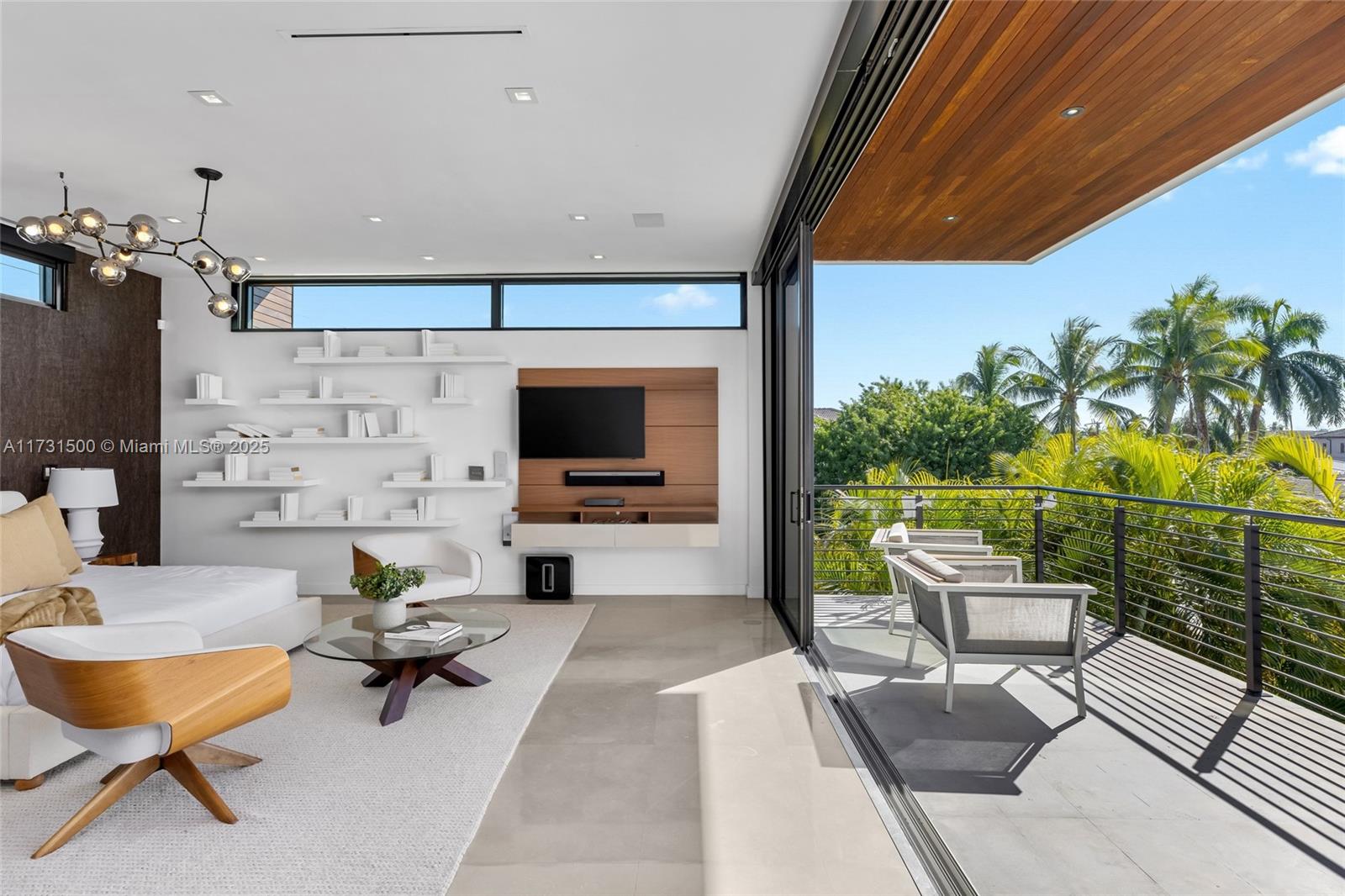 17050 NE 35th Ave North Miami Beach, FL 33160