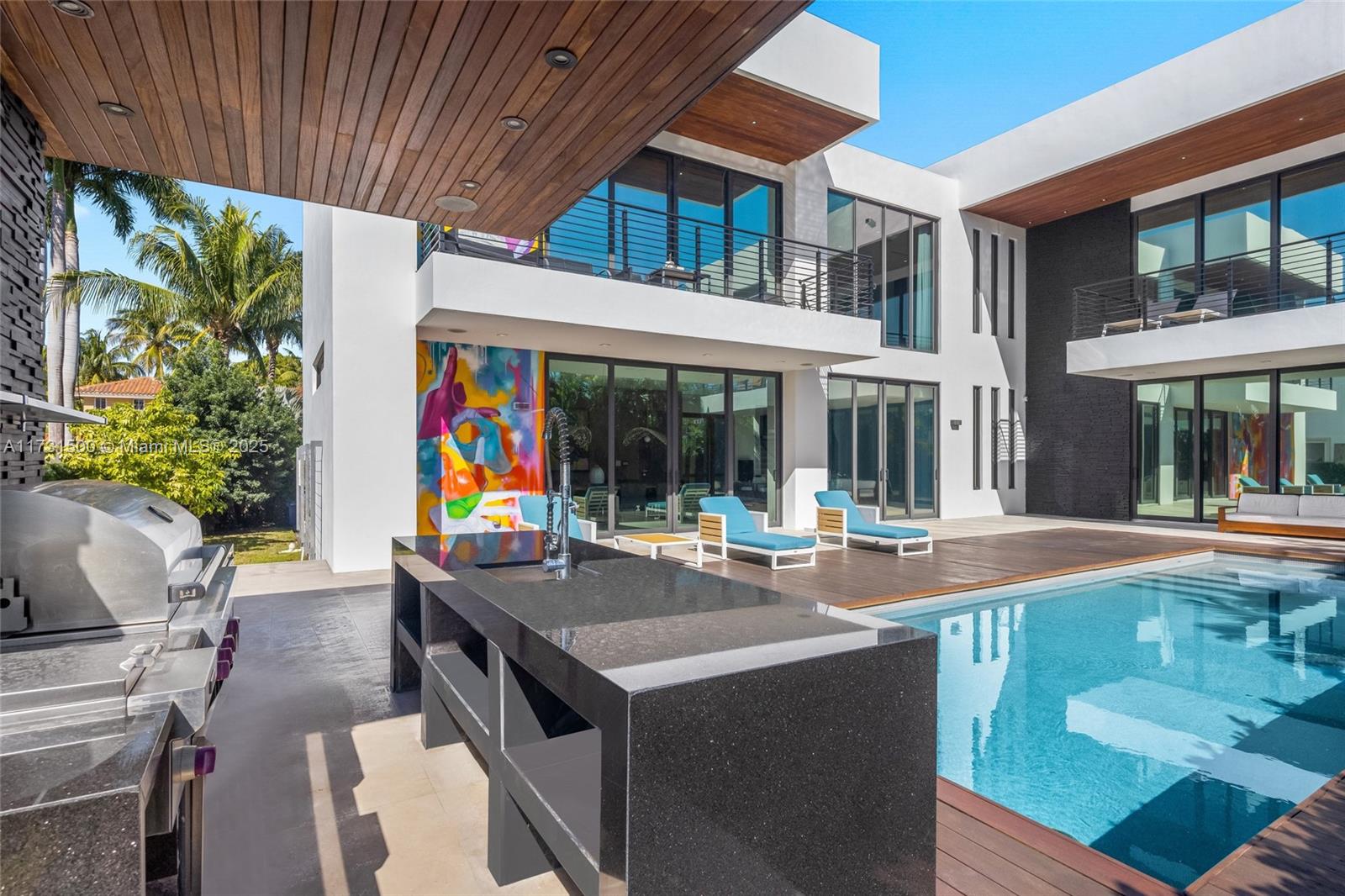 17050 NE 35th Ave North Miami Beach, FL 33160