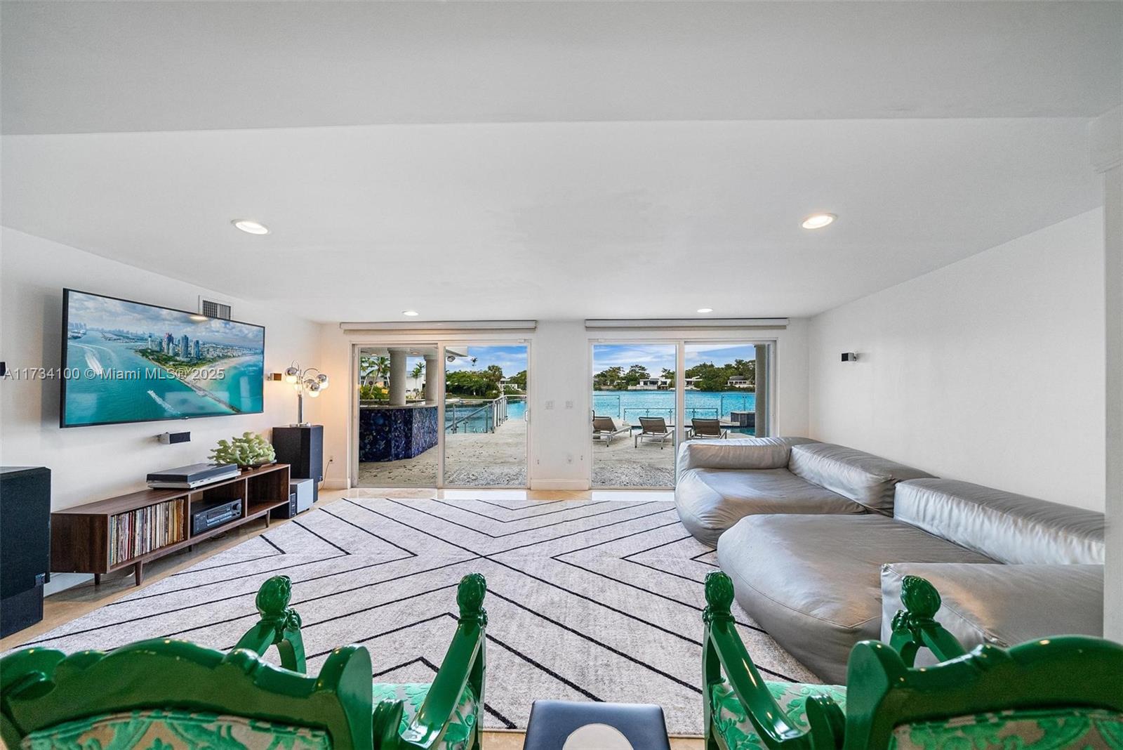 2091 NE 191st Dr North Miami Beach, FL 33179