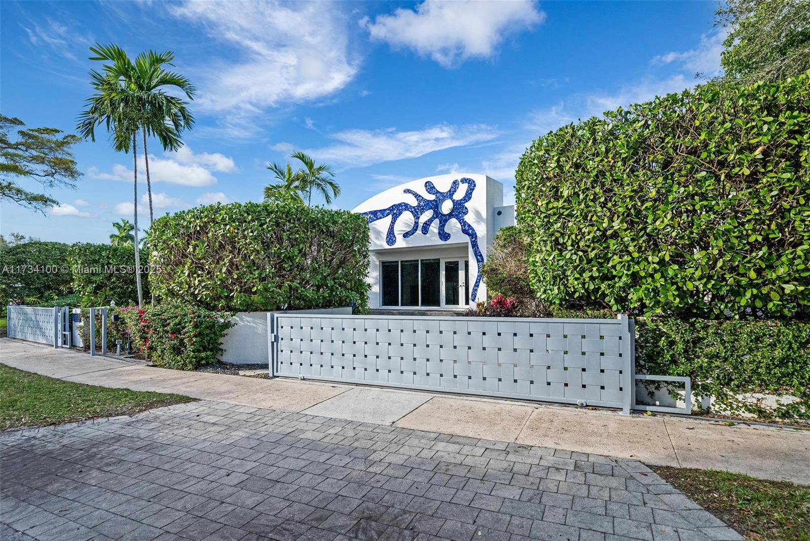 2091 NE 191st Dr North Miami Beach, FL 33179