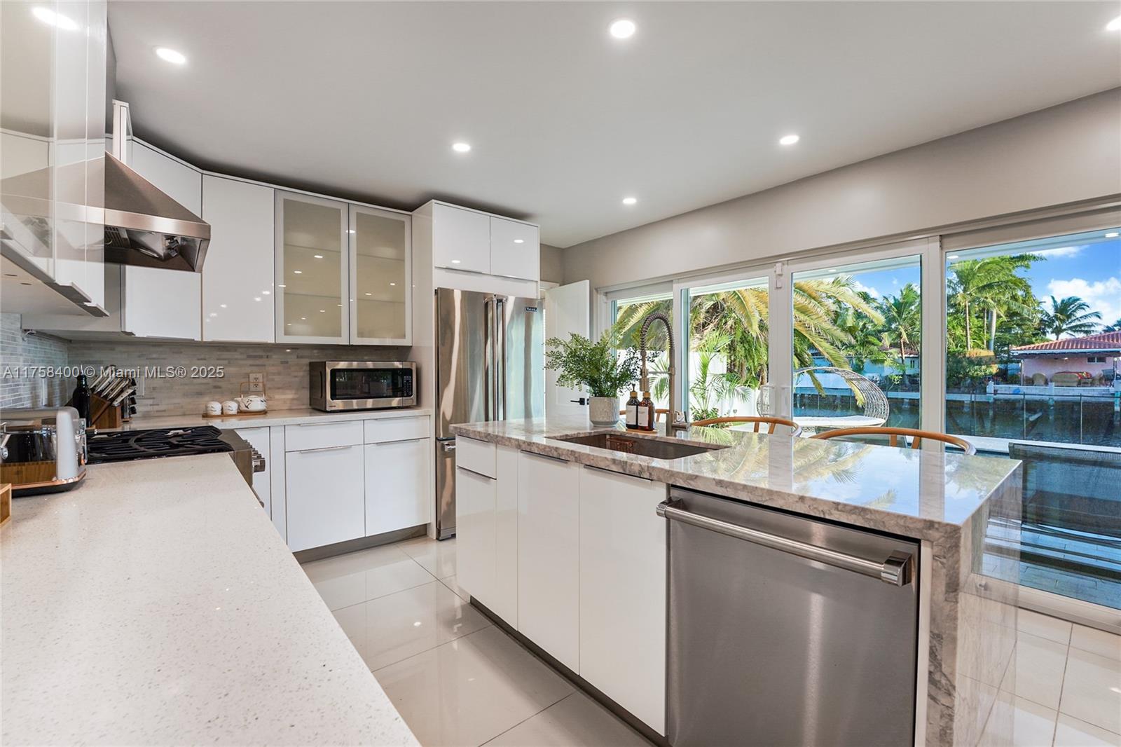 2820 NE 60th St Fort Lauderdale, FL 33308