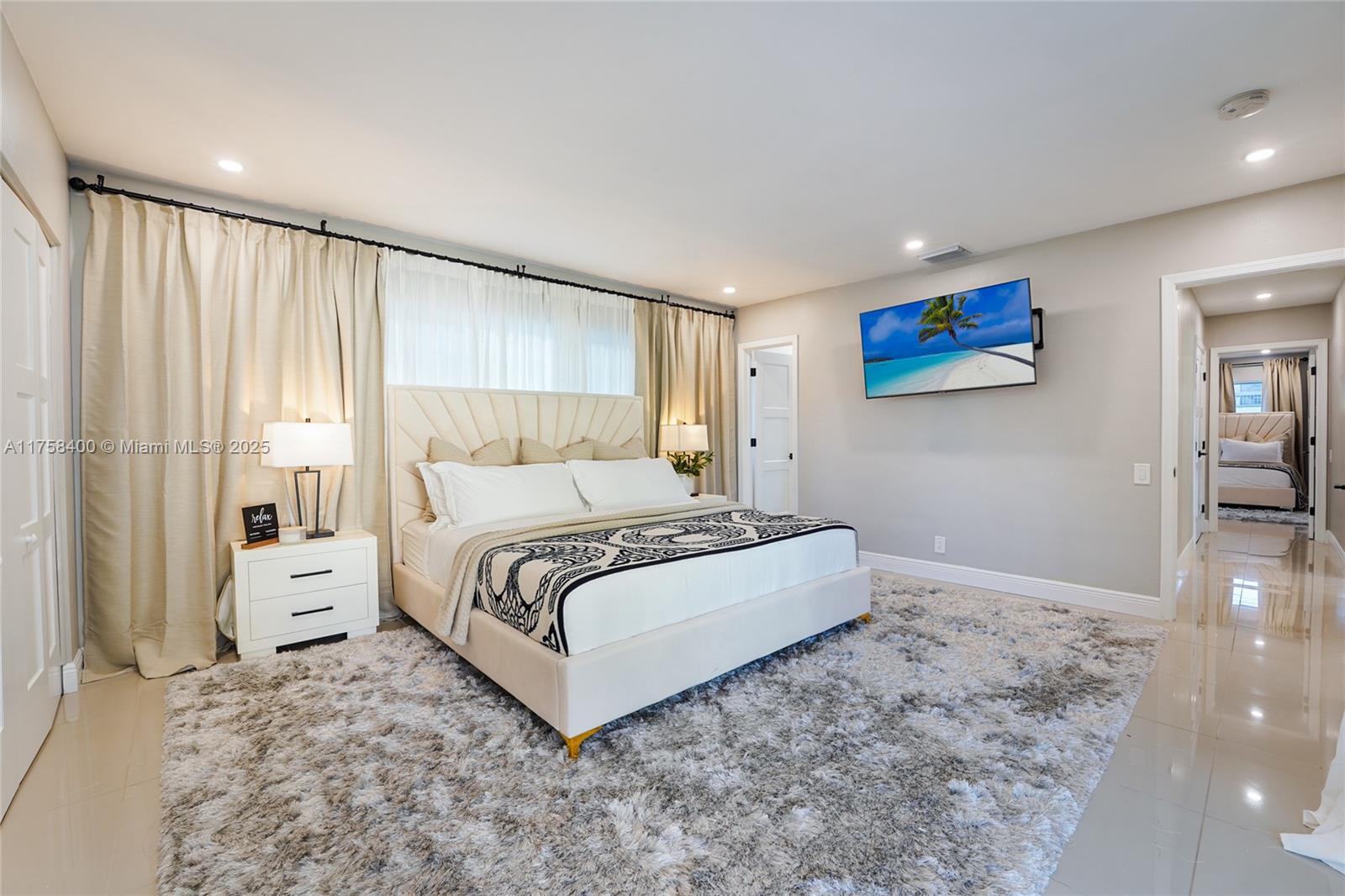 2820 NE 60th St Fort Lauderdale, FL 33308