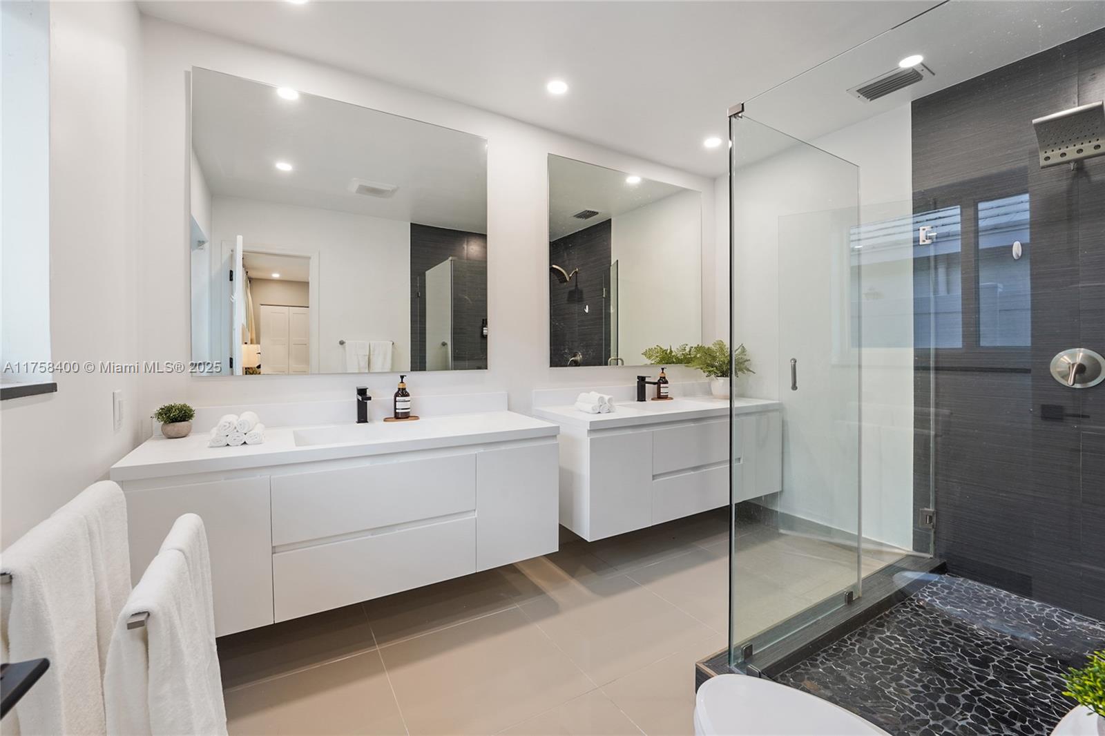 2820 NE 60th St Fort Lauderdale, FL 33308