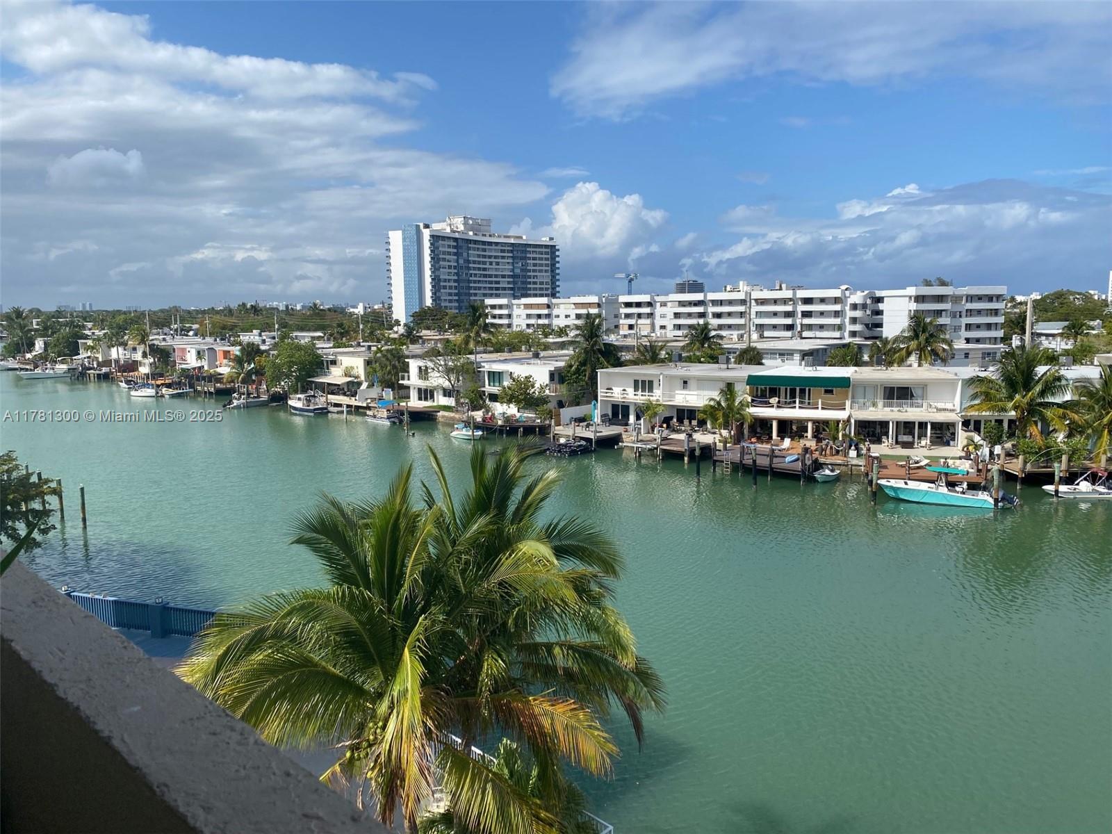 7125 Bay Dr #506 Miami Beach, FL 33141