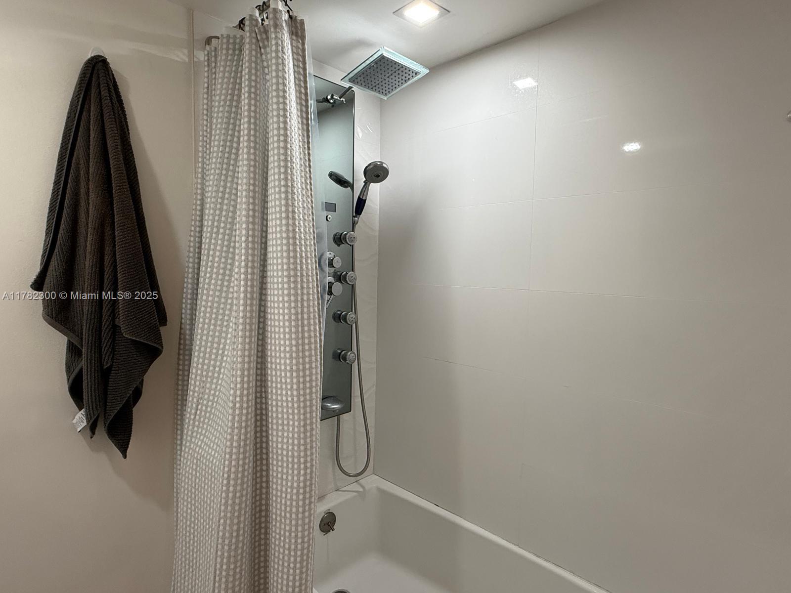 image Parc Vista Condo10