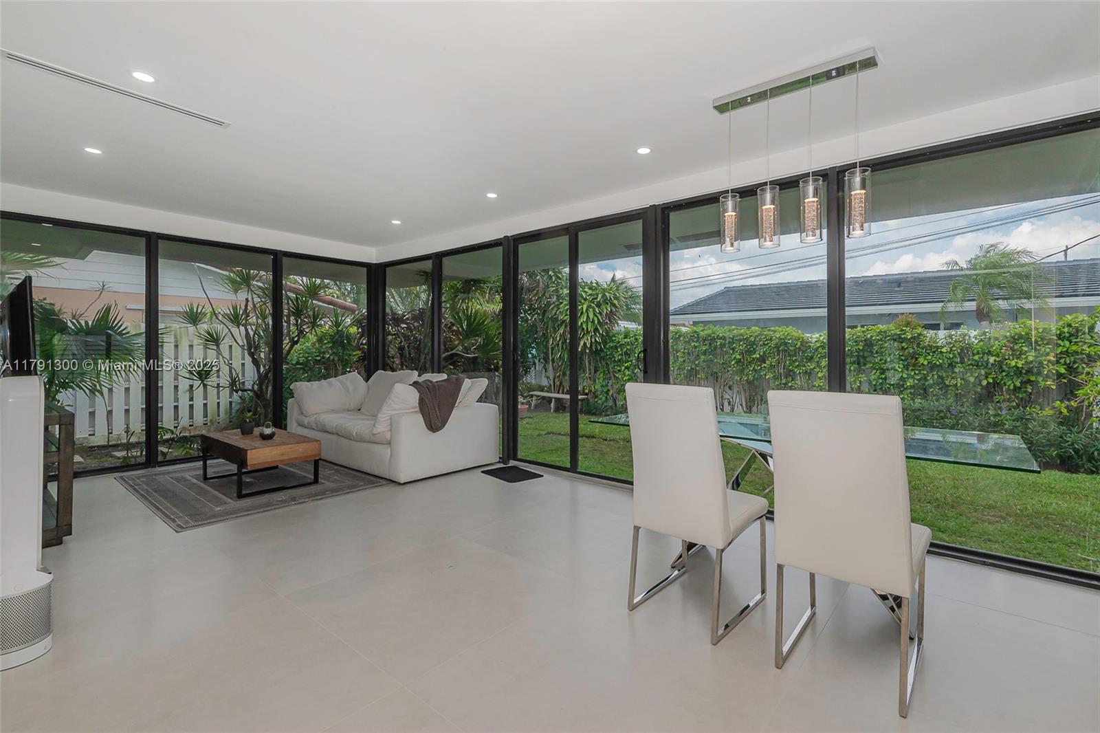 2005 SE 26th Ter Fort Lauderdale, FL 33316