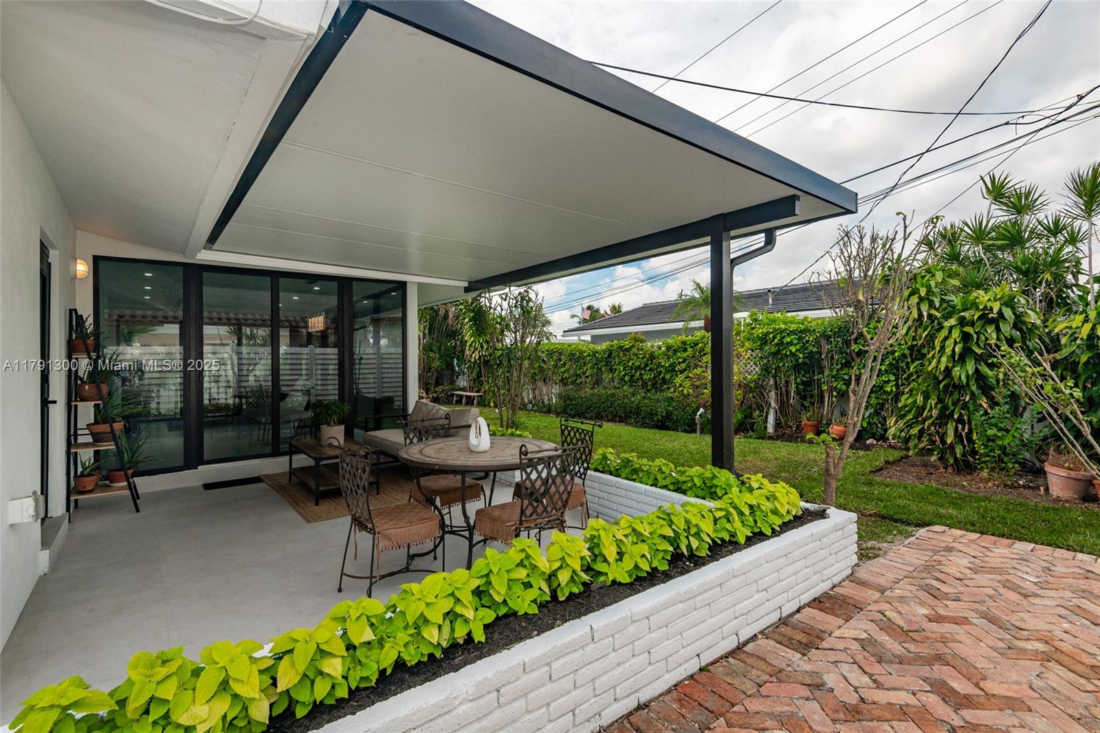 2005 SE 26th Ter Fort Lauderdale, FL 33316