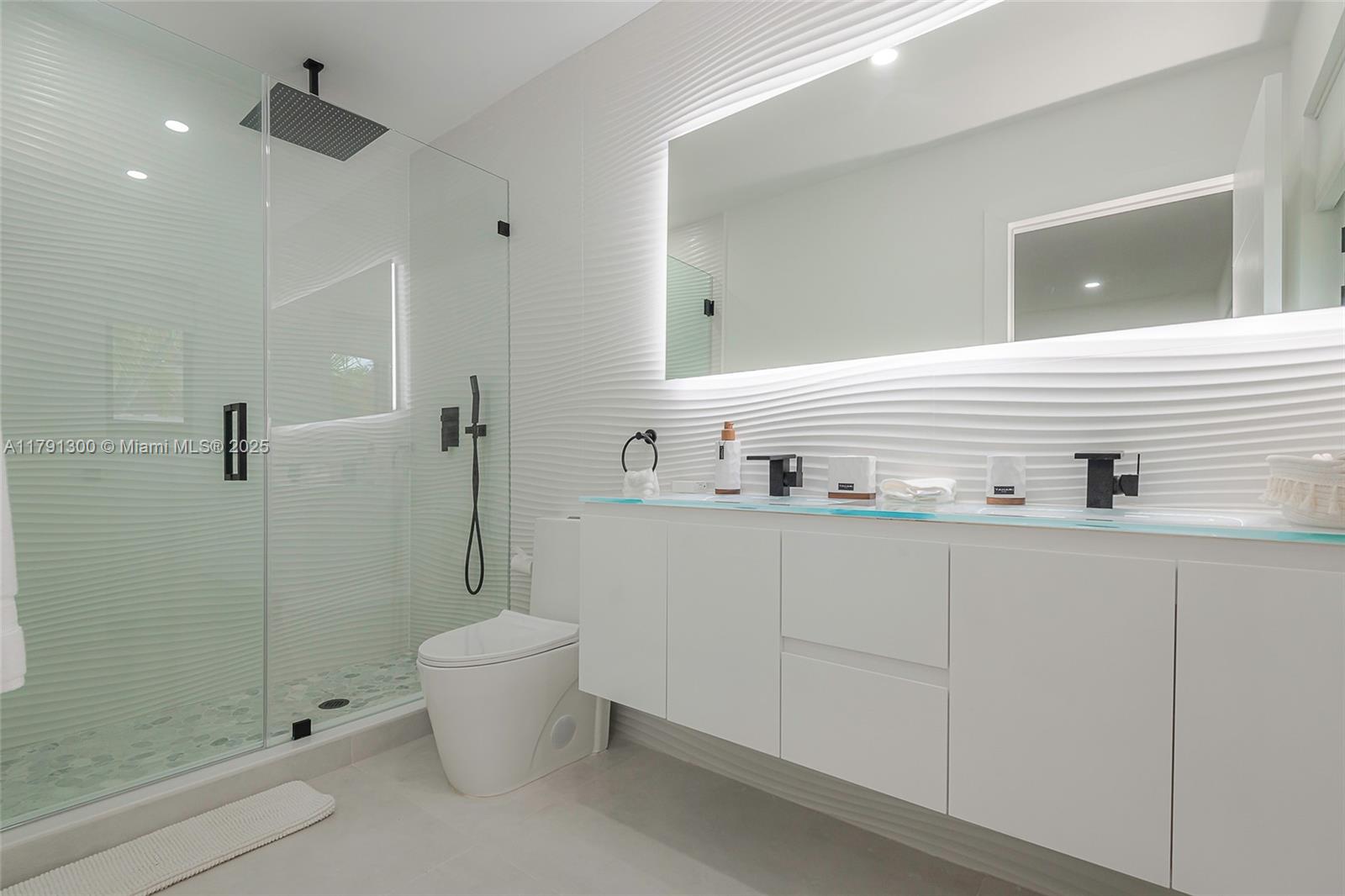 2005 SE 26th Ter Fort Lauderdale, FL 33316