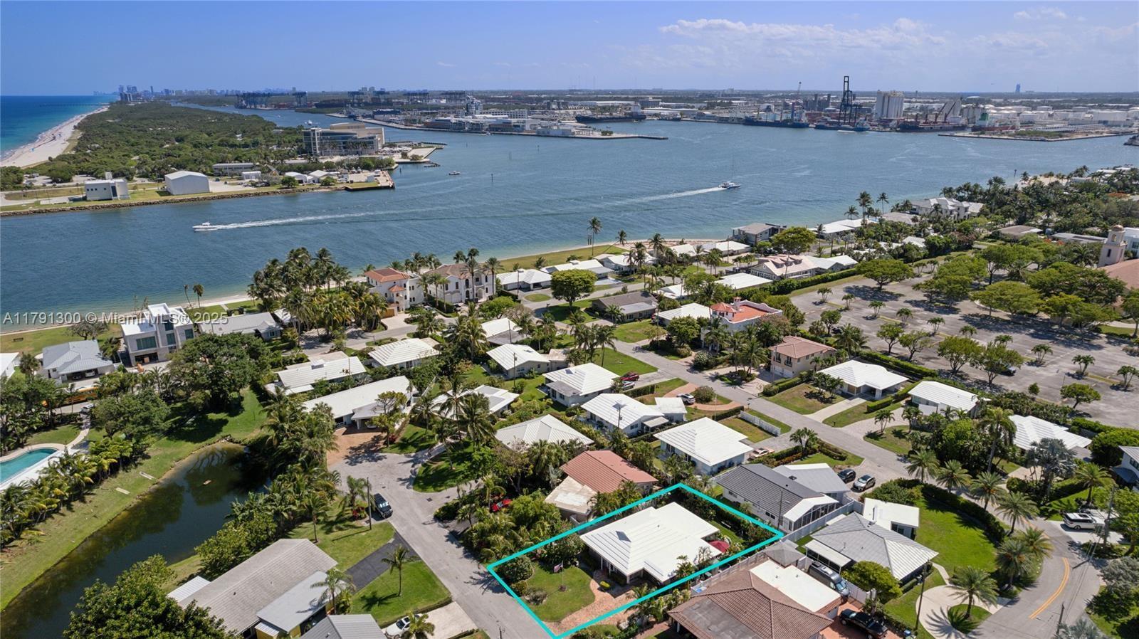 2005 SE 26th Ter Fort Lauderdale, FL 33316