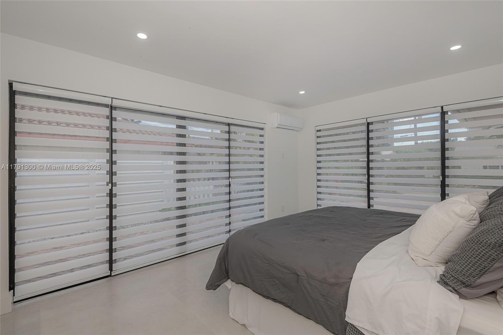 2005 SE 26th Ter Fort Lauderdale, FL 33316