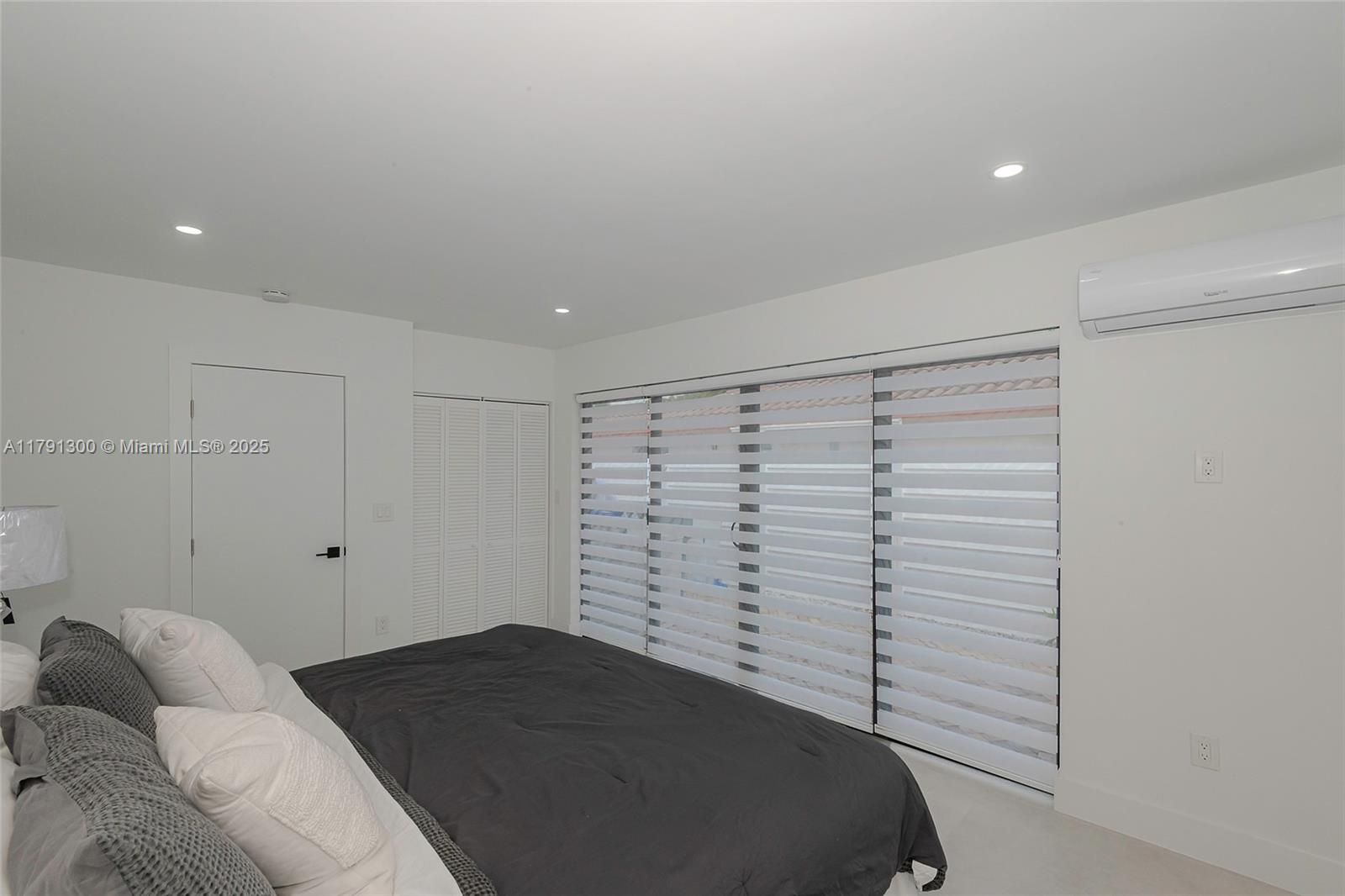 2005 SE 26th Ter Fort Lauderdale, FL 33316