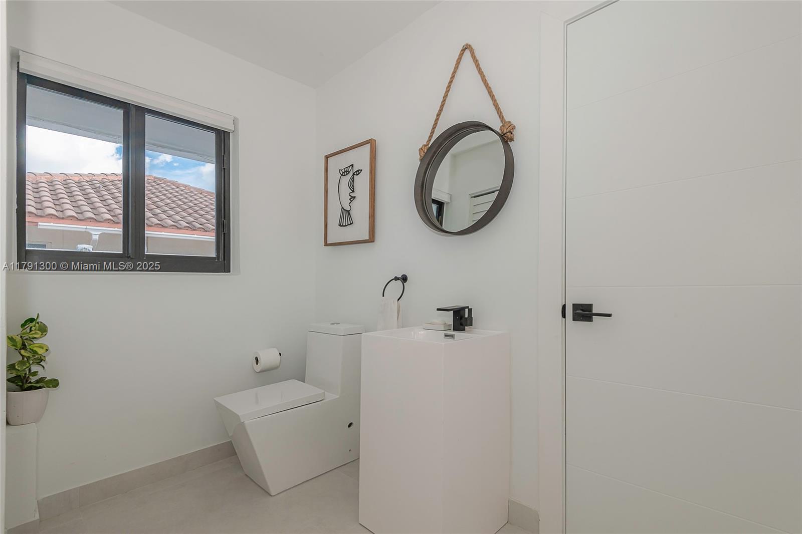 2005 SE 26th Ter Fort Lauderdale, FL 33316