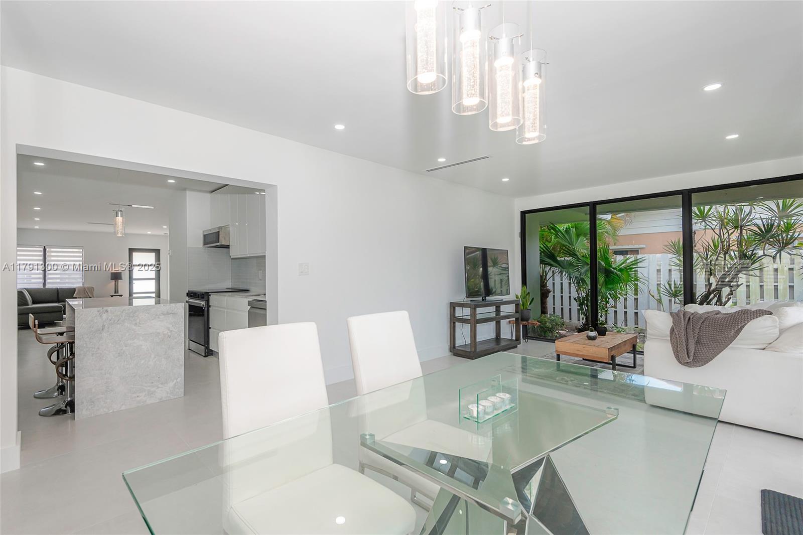 2005 SE 26th Ter Fort Lauderdale, FL 33316