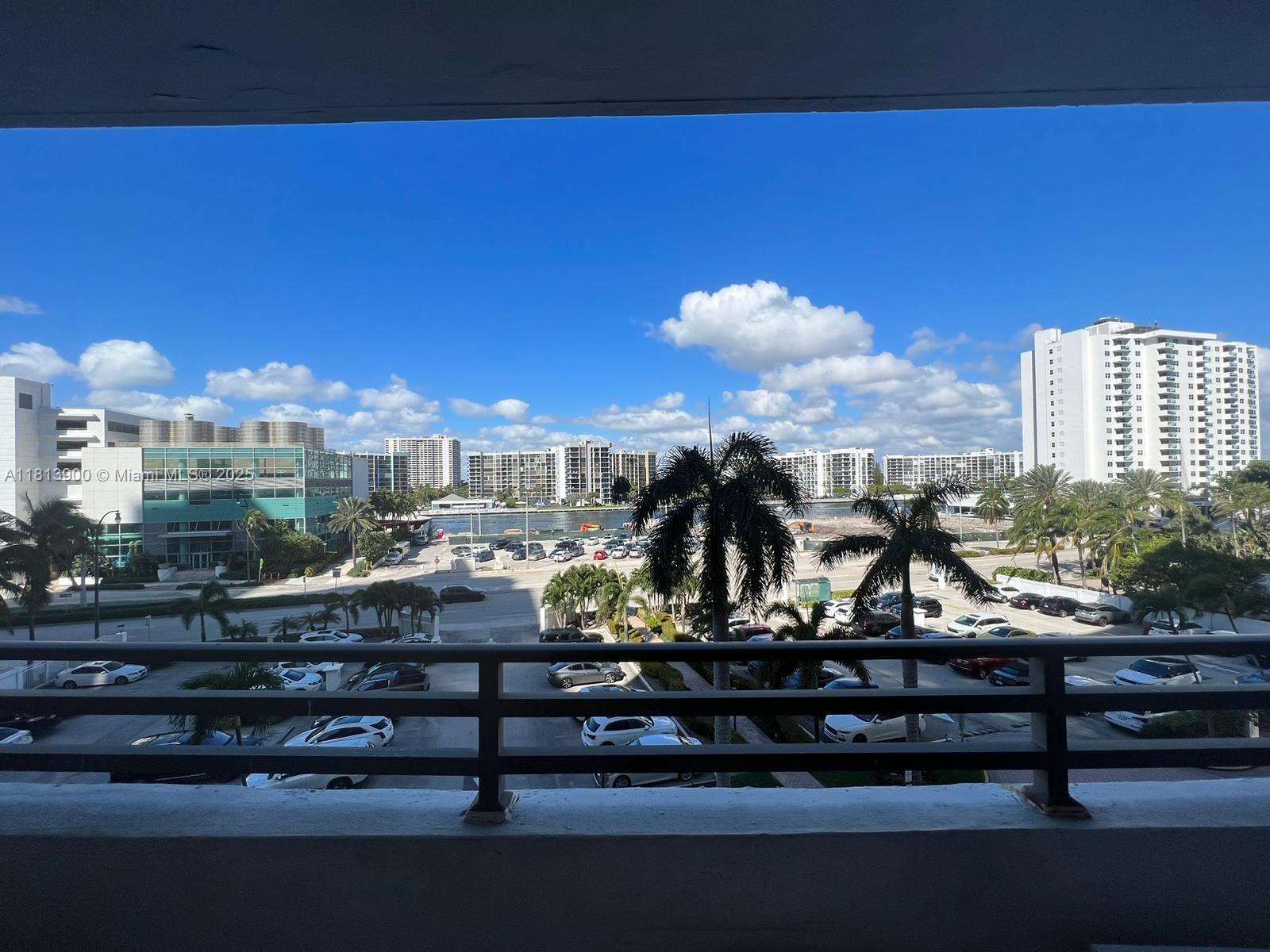 3505 S Ocean Dr #402