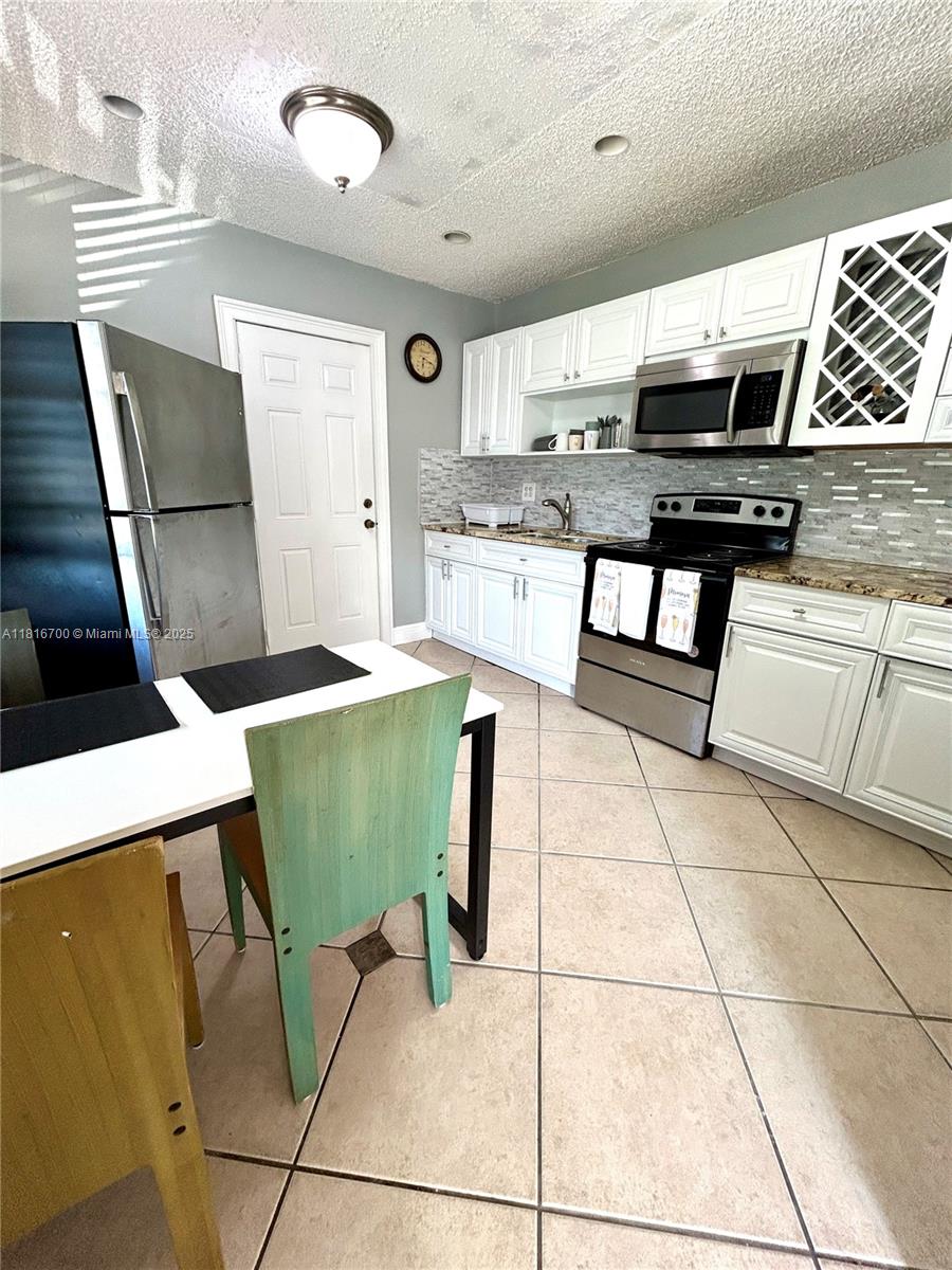 5726 SW 20th St,Miami, FL 33155