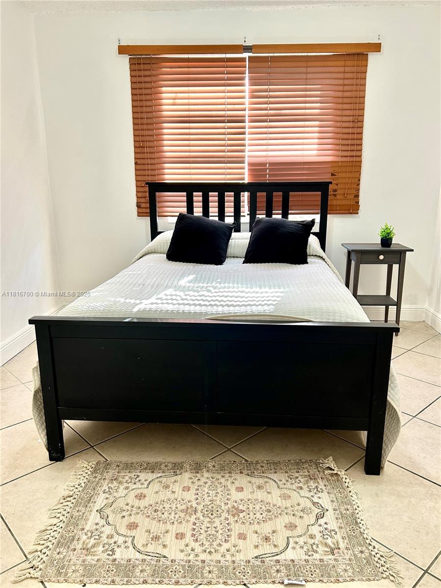 5726 SW 20th St,Miami, FL 33155