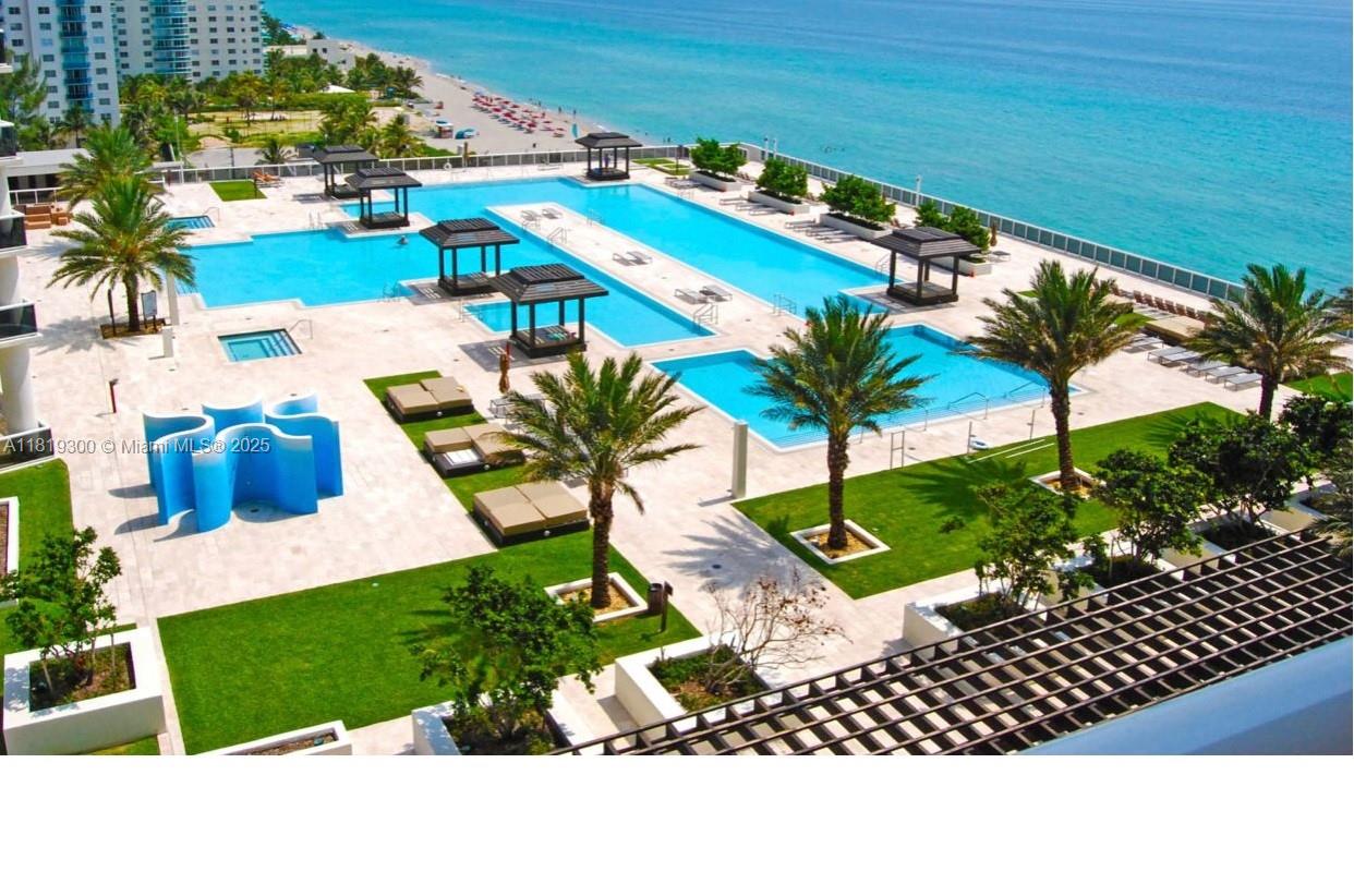 image Beach Club Three Condo16