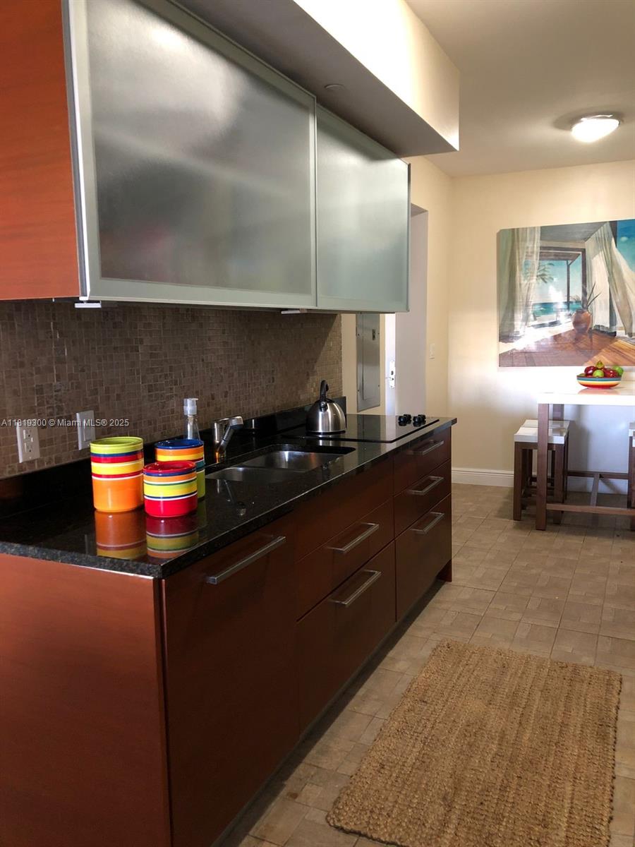 image Beach Club Three Condo20
