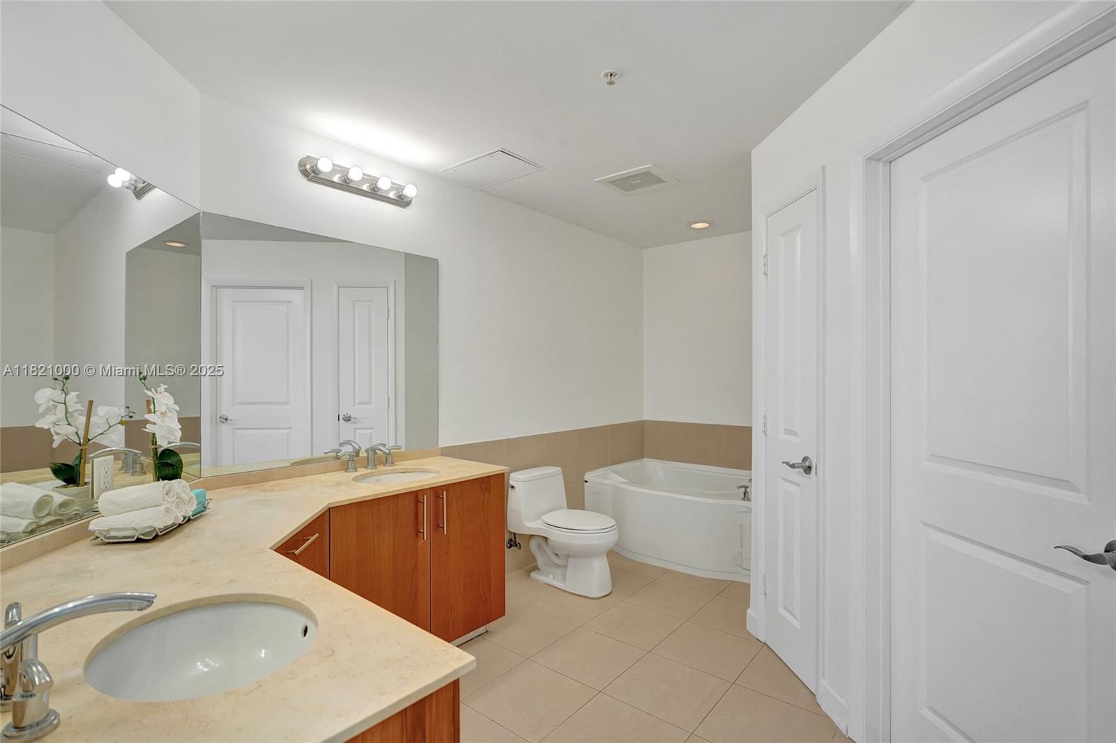 image Ocean Marine Yacht Club11