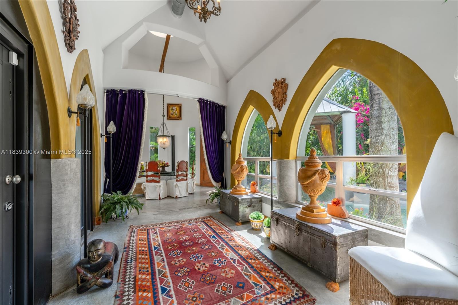 6867 SW 62nd Ter South Miami, FL 33143