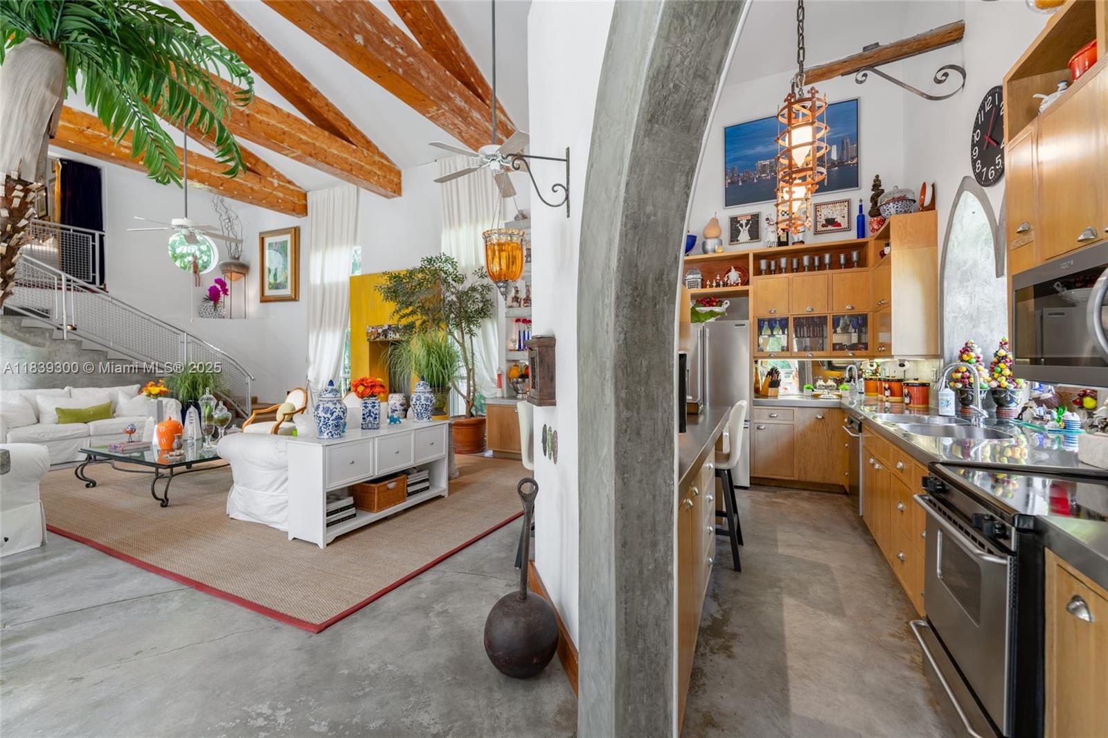 6867 SW 62nd Ter South Miami, FL 33143