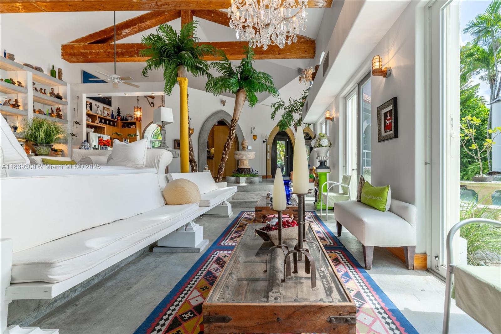 6867 SW 62nd Ter South Miami, FL 33143