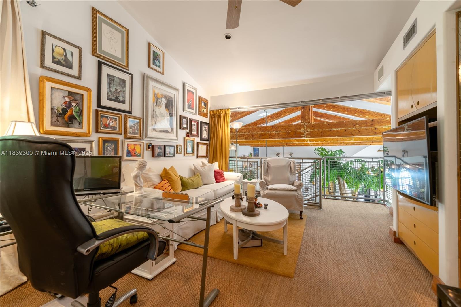 6867 SW 62nd Ter South Miami, FL 33143