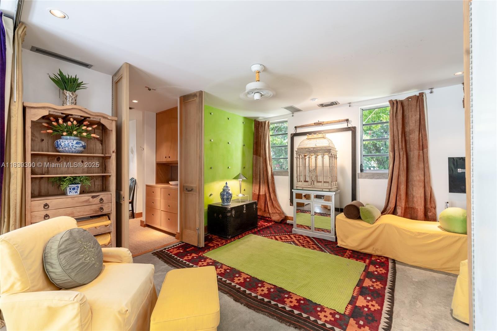 6867 SW 62nd Ter South Miami, FL 33143