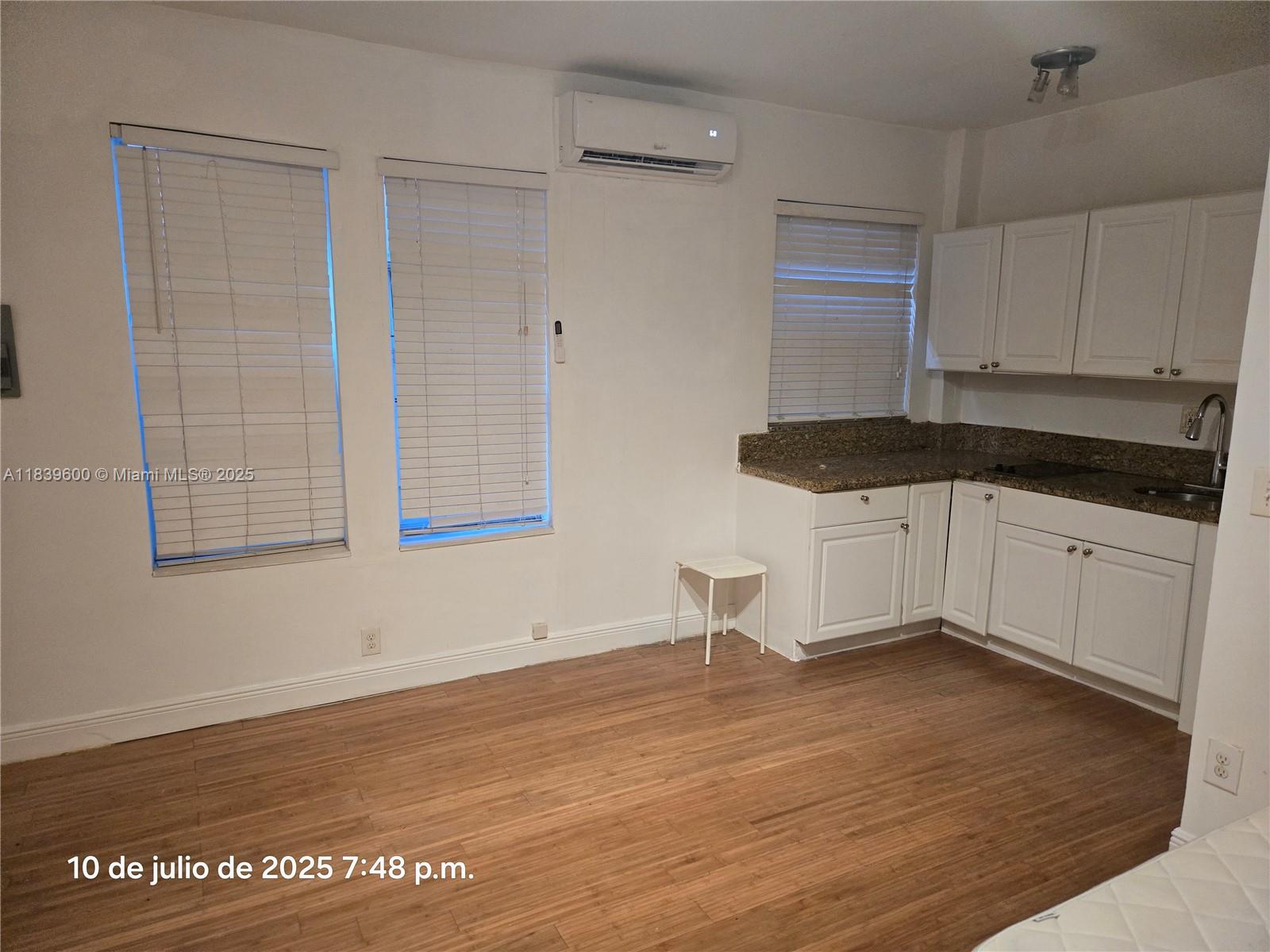 642 Michigan Ave #4