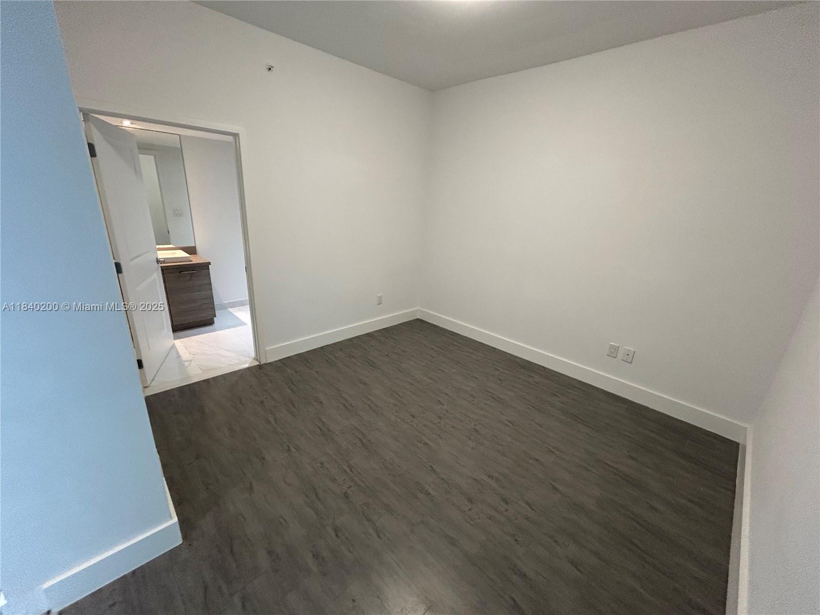 image 400 Sunny Isles14