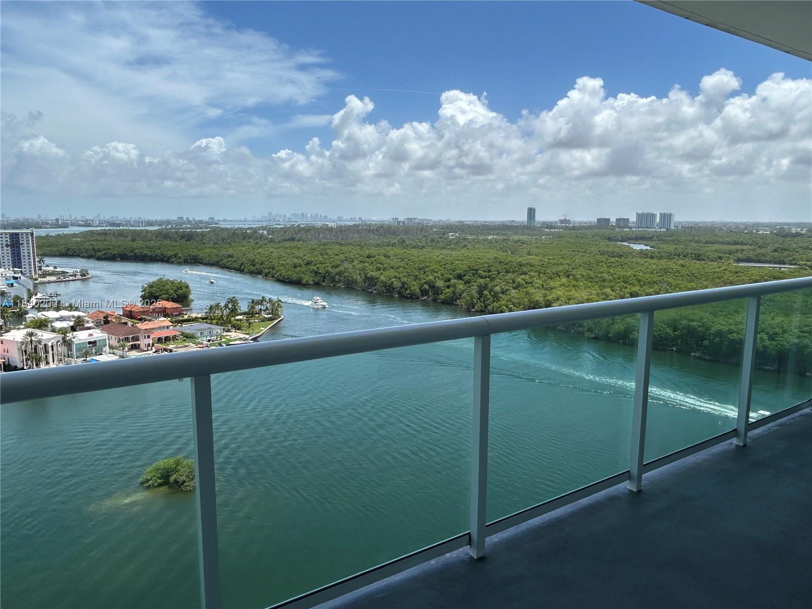 image 400 Sunny Isles17