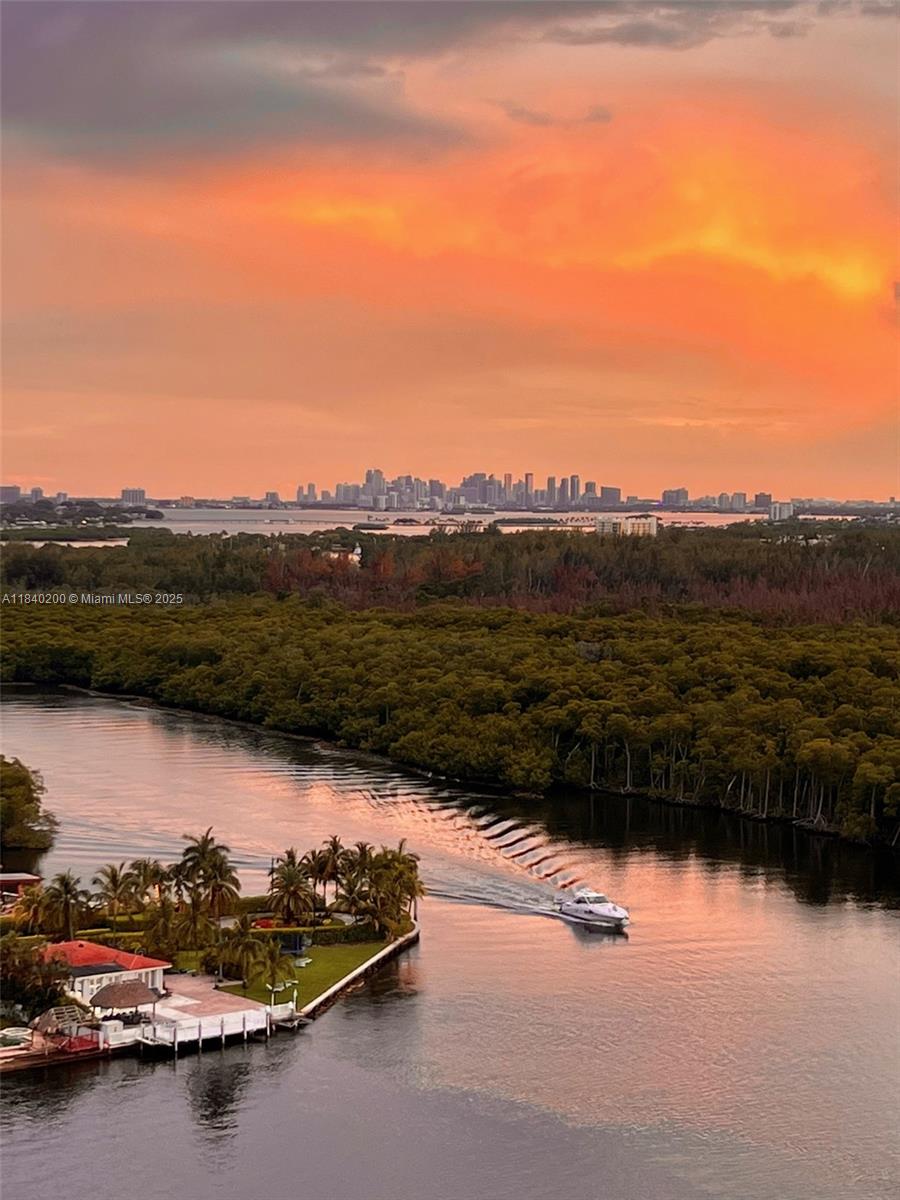 image 400 Sunny Isles2
