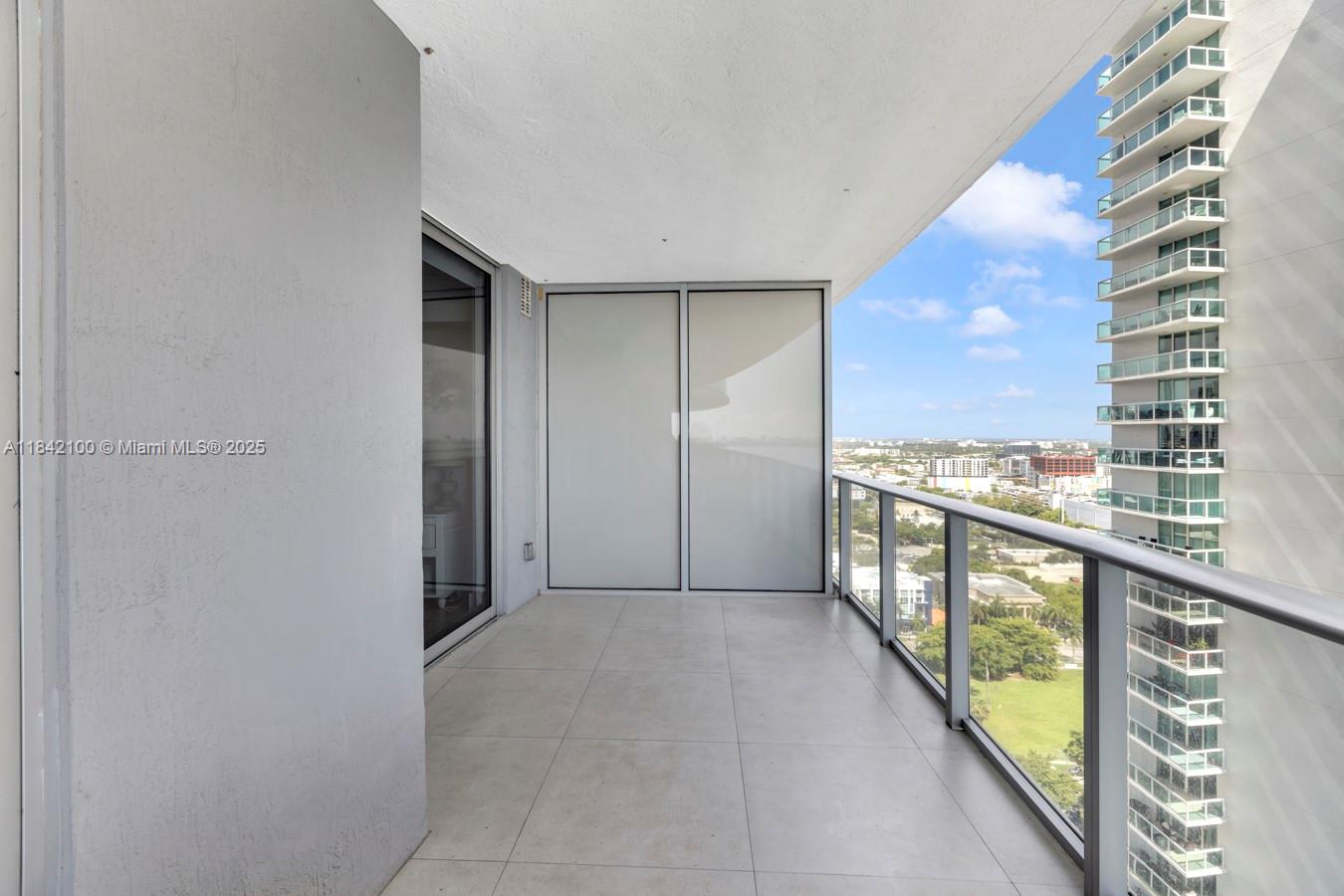 image Aria On The Bay Condo16