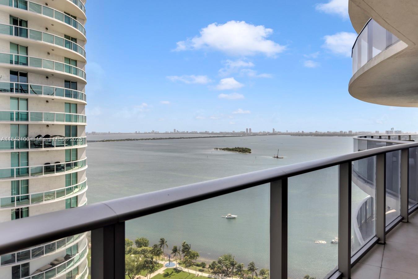 image Aria On The Bay Condo1