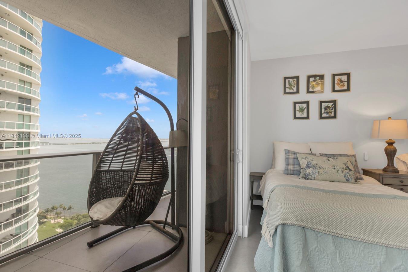 image Aria On The Bay Condo24