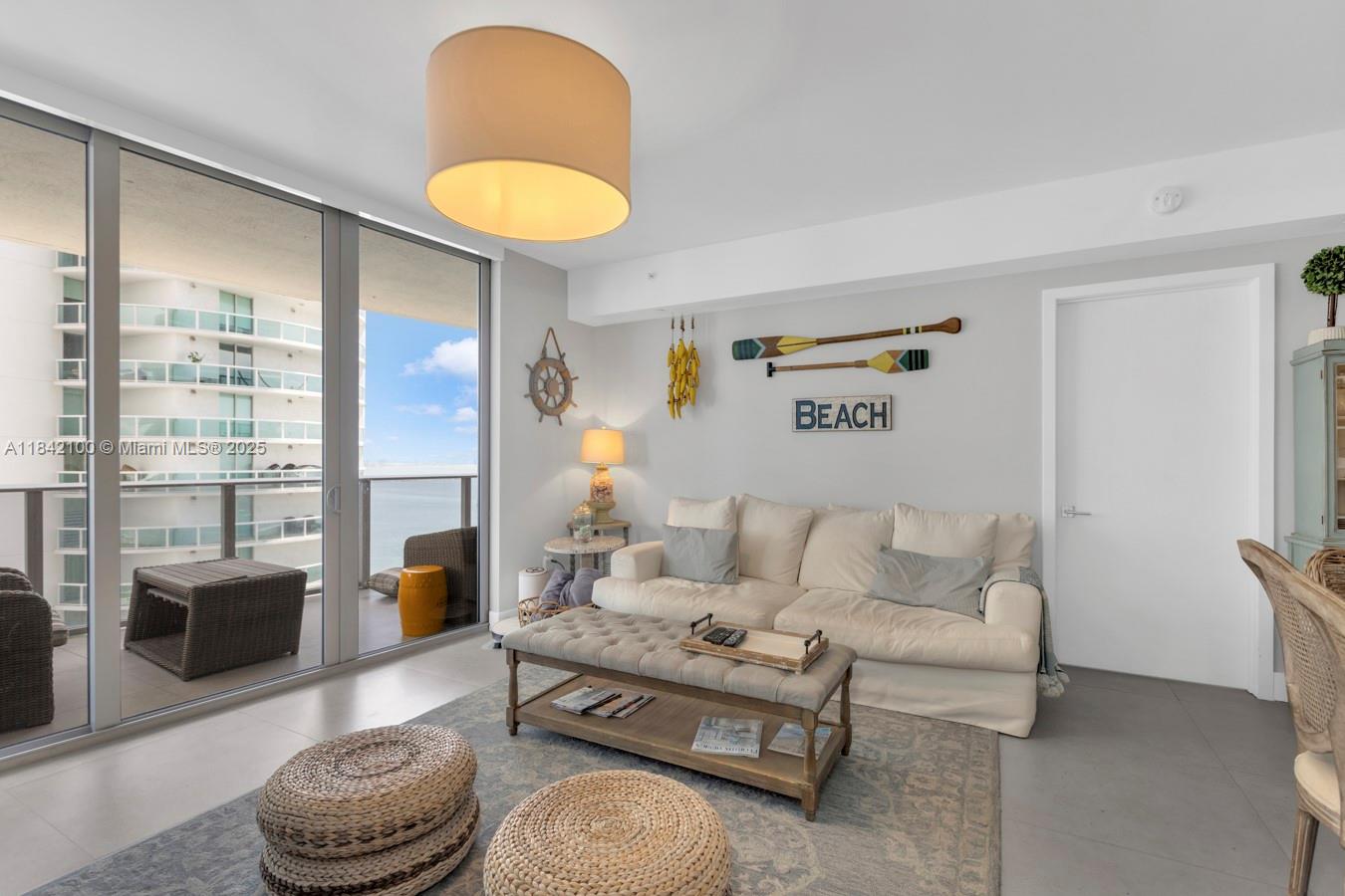 image Aria On The Bay Condo3