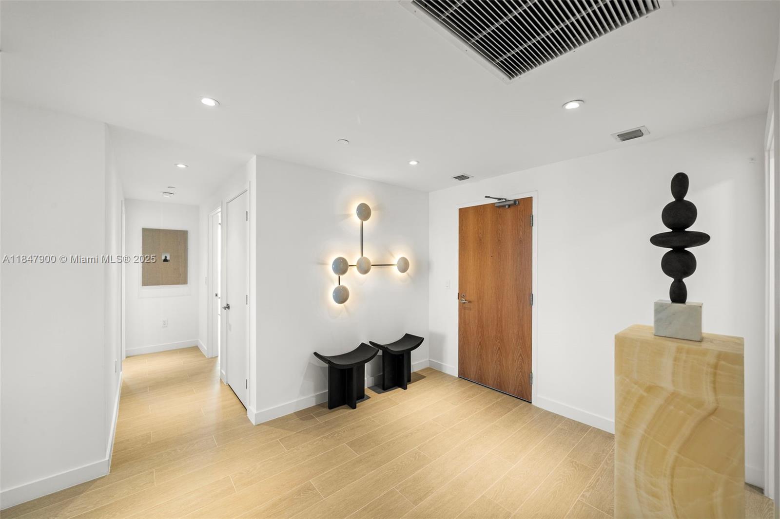 Undisclosed Address Miami Beach, FL 33139