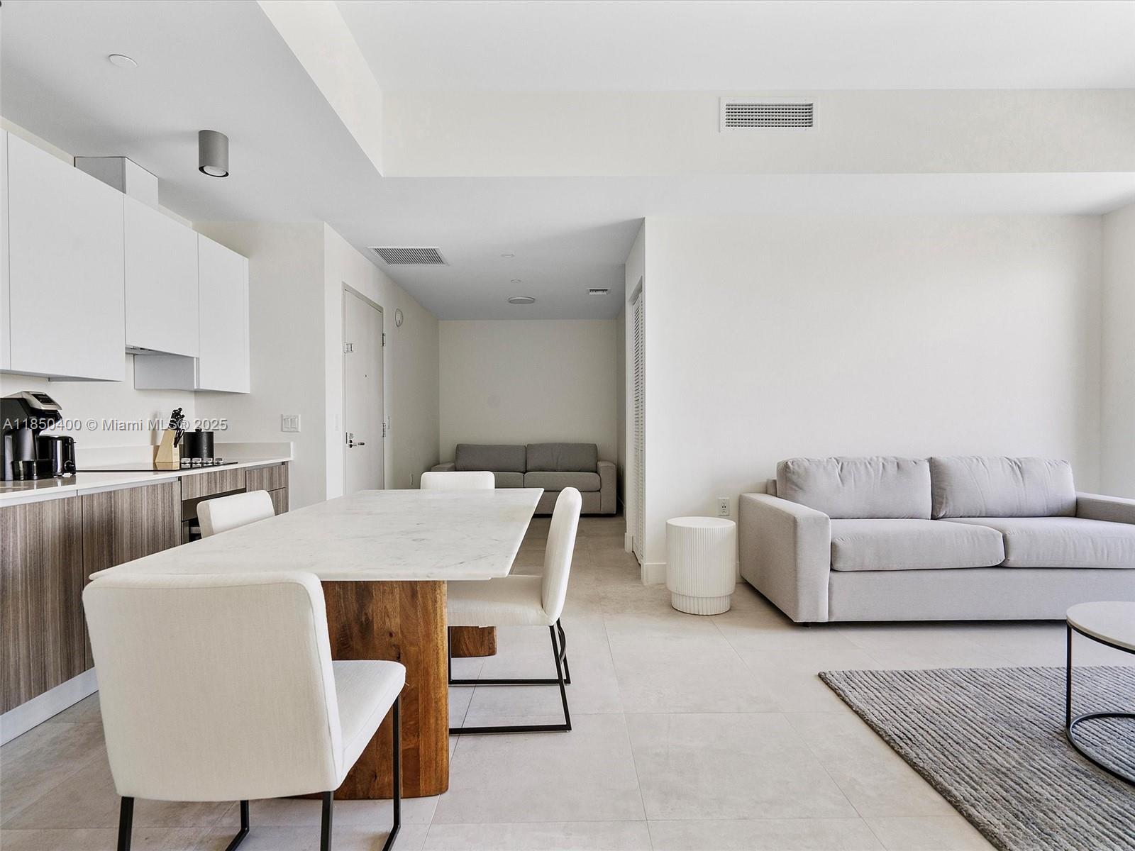 image Smart Brickell17