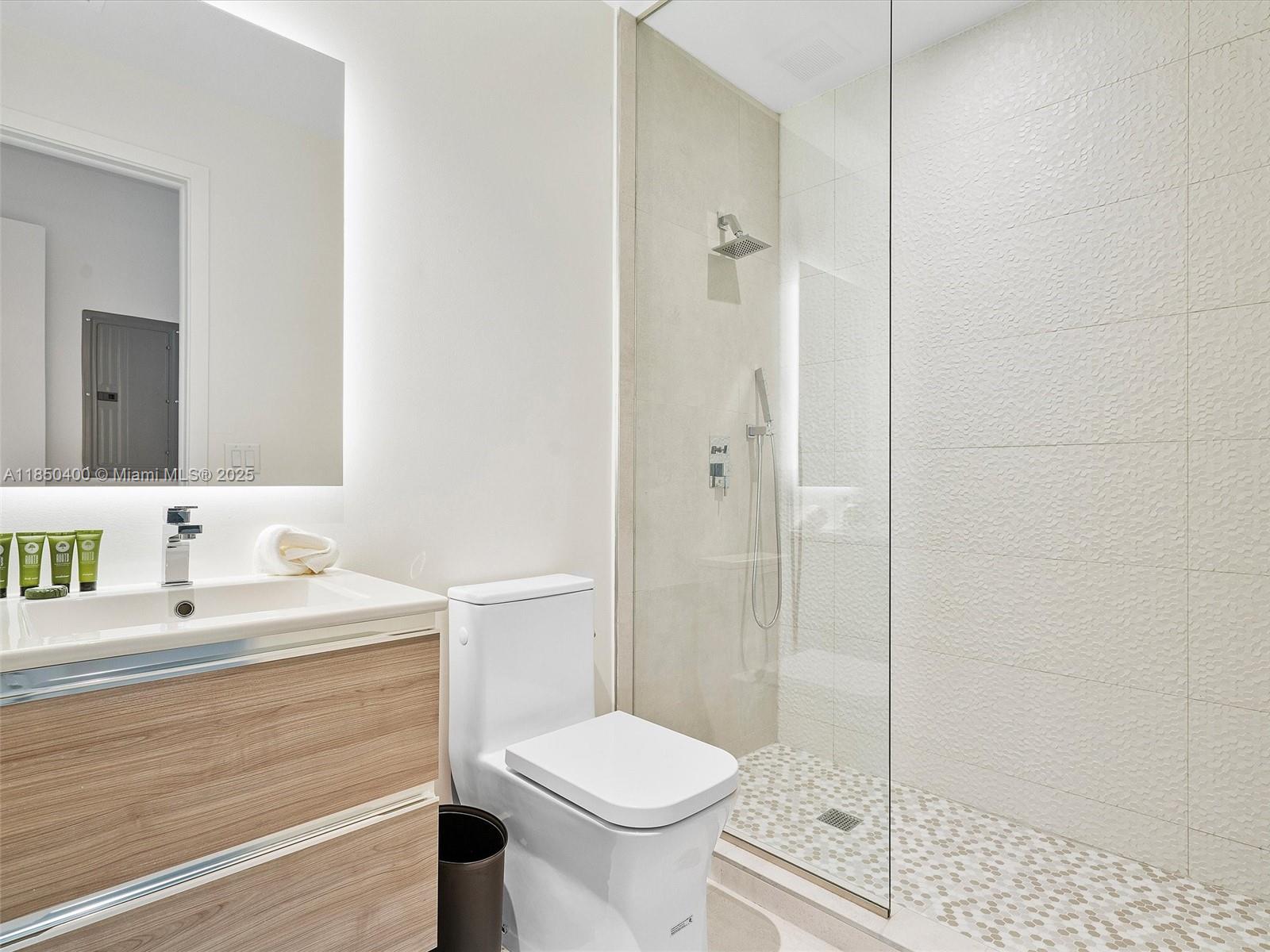 image Smart Brickell34