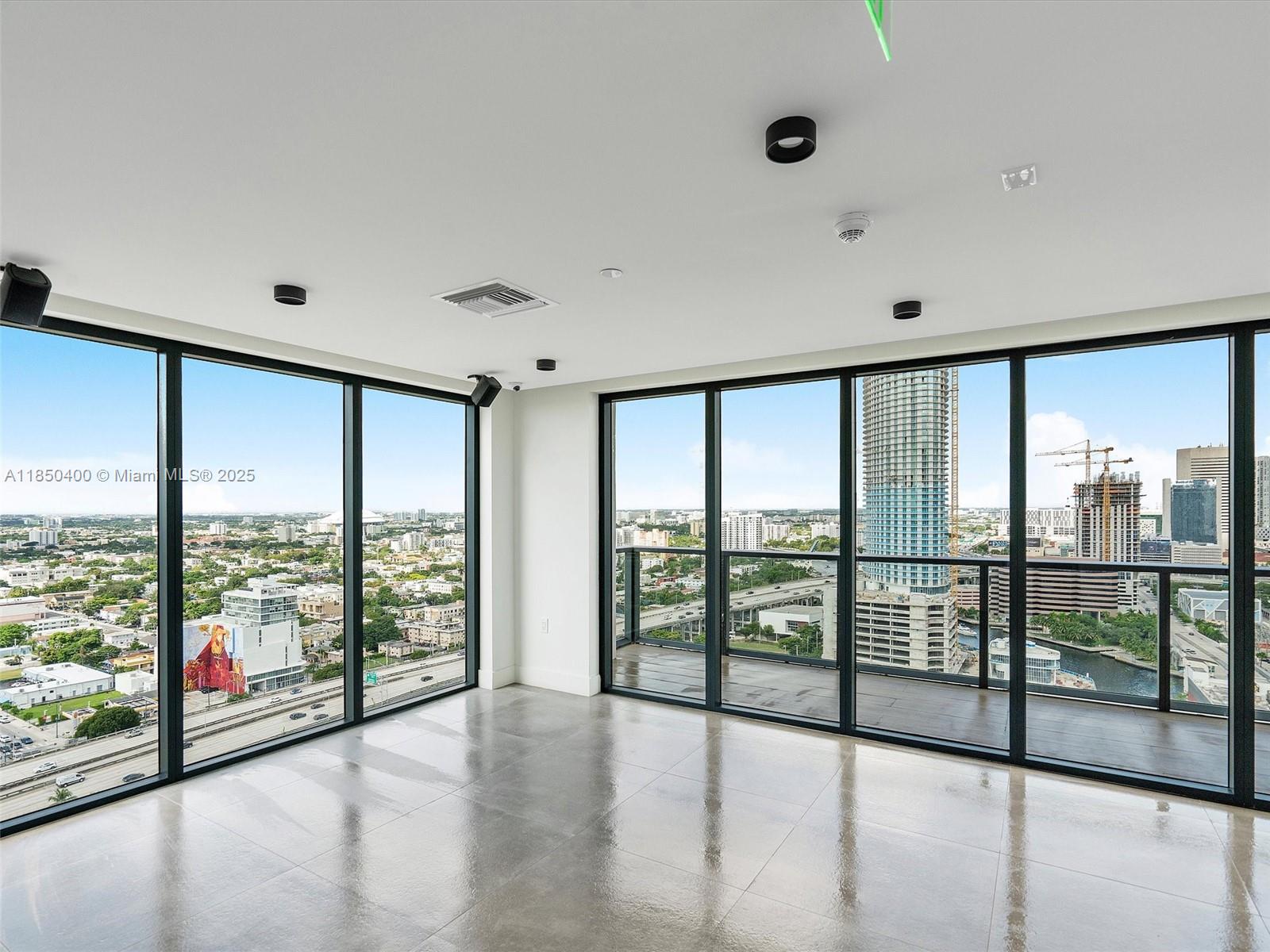 image Smart Brickell47